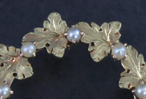 Antique Victorian 18K Yellow Gold and Natural Pearl Wreath Pin