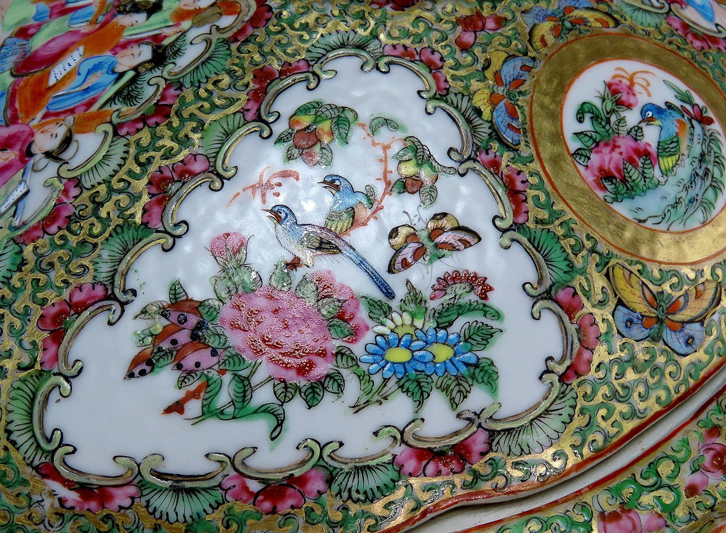 C1860s Chinese Export Porcelain Famille Rose Medallion Gilded Covered Dish