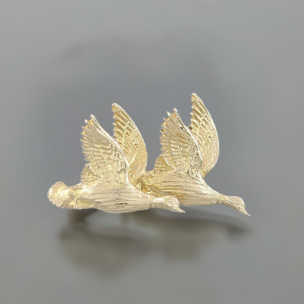 14k Yellow Gold Pin Brooch Of Two Ducks In Flight