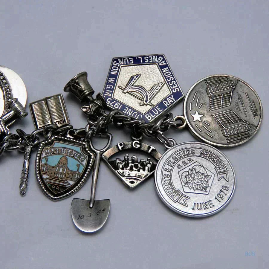 Great Quality VTG Sterling Silver Charm Bracelet w 30 Charms
