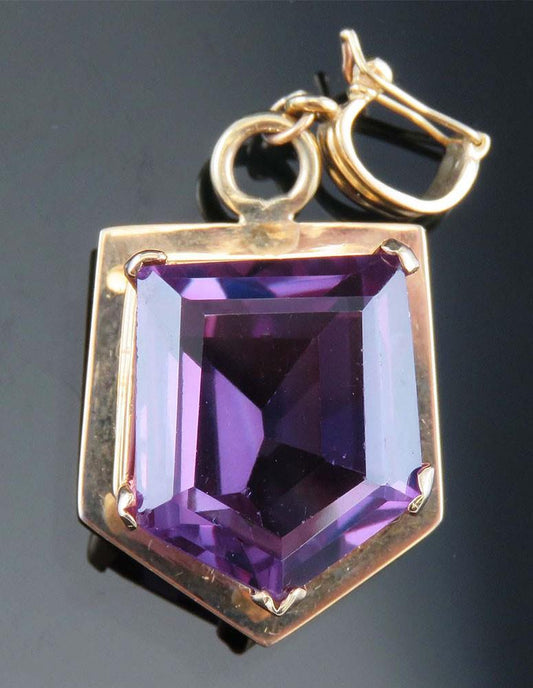 Beautiful VTG 14k Yellow Gold Large Amethyst Gemstone Pendant