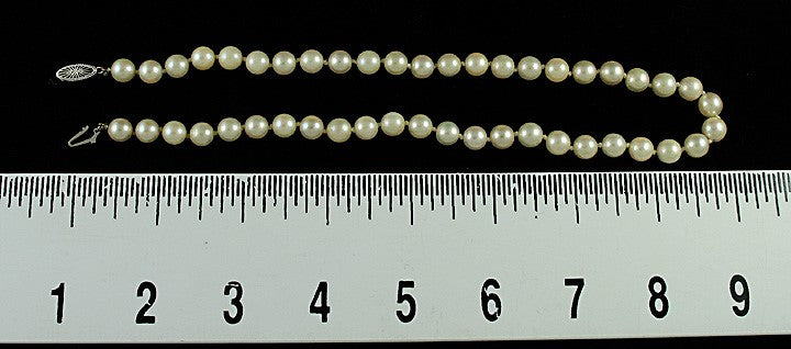 Lovely 14k White Gold Clasp Pearl Strand Necklace Modern