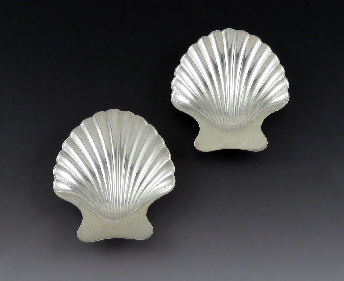 Great Pair Tiffany Co Sterling Silver Scallop Shell Ring Catcher Trinket Dish