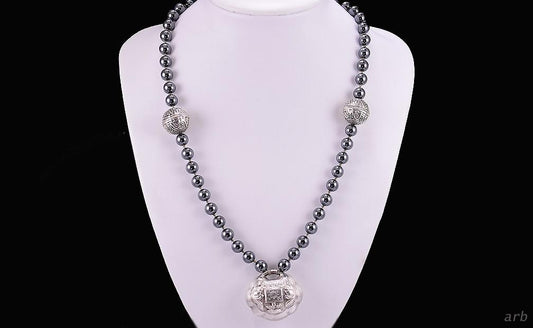 Wonderful Asian Vintage 800+ Purity Silver and Hematite Round Bead Necklace