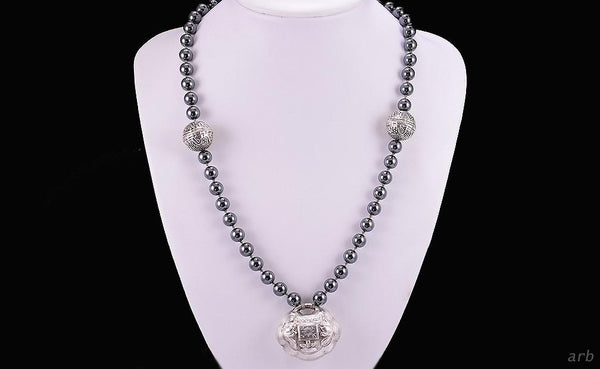 Wonderful Asian Vintage 800+ Purity Silver and Hematite Round Bead Necklace