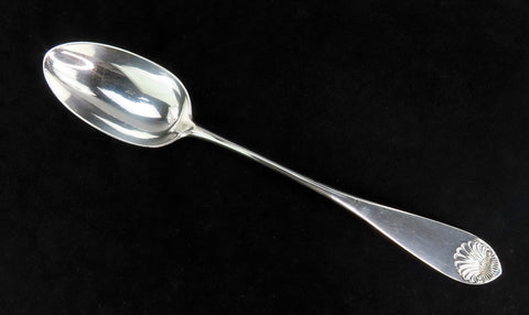 Stylish Large Sterling Silver Casserole Spoon w/ Back Notch Shell Decoration