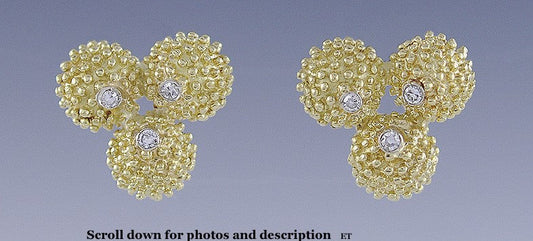 Stunning Well Crafted Pair 18k Gold & Diamond Stud Earrings