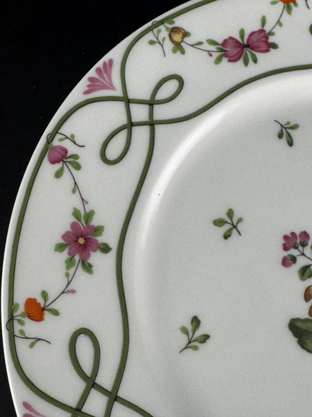 Set 4 Raynaud Ceralene Limoges Porcelain Guirlandes 10 5/8" Dinner Plates (2/2)