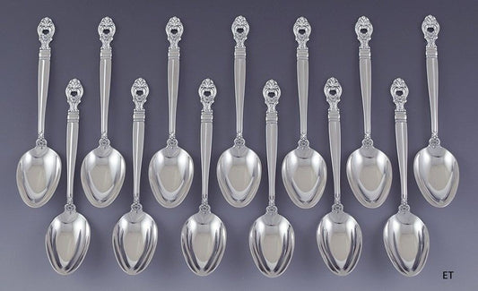 Great set 13 Towle Sterling Silver Monte Cristo Montecristo Teaspoons