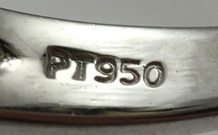 Quality Modern High Grade Platinum & Diamond Ring