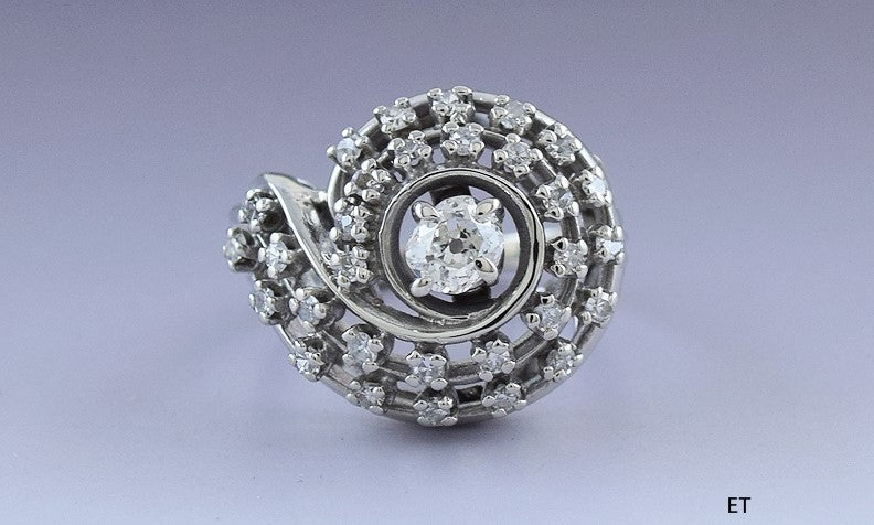 Stunning 14k White Gold & ~.5ct Diamond Spiral Ring