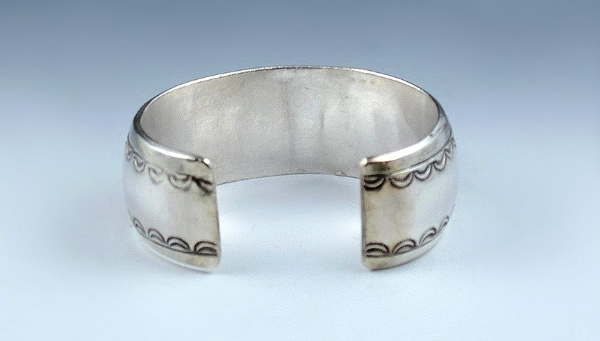Handsome American Southwestern Silver Cuff Bracelet Bezel Set Turquoise Stones
