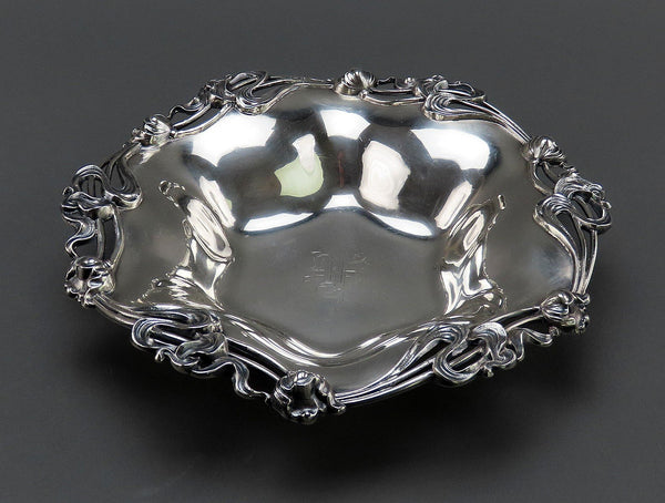 Gorgeous c 1895 Art Nouveau Floral Rim Sterling Silver Lobbed Dish 9 3/4 in