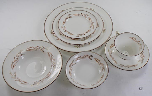 7-piece Royal Doulton Autumn Breezes pattern Gilded Porcelain Place Setting