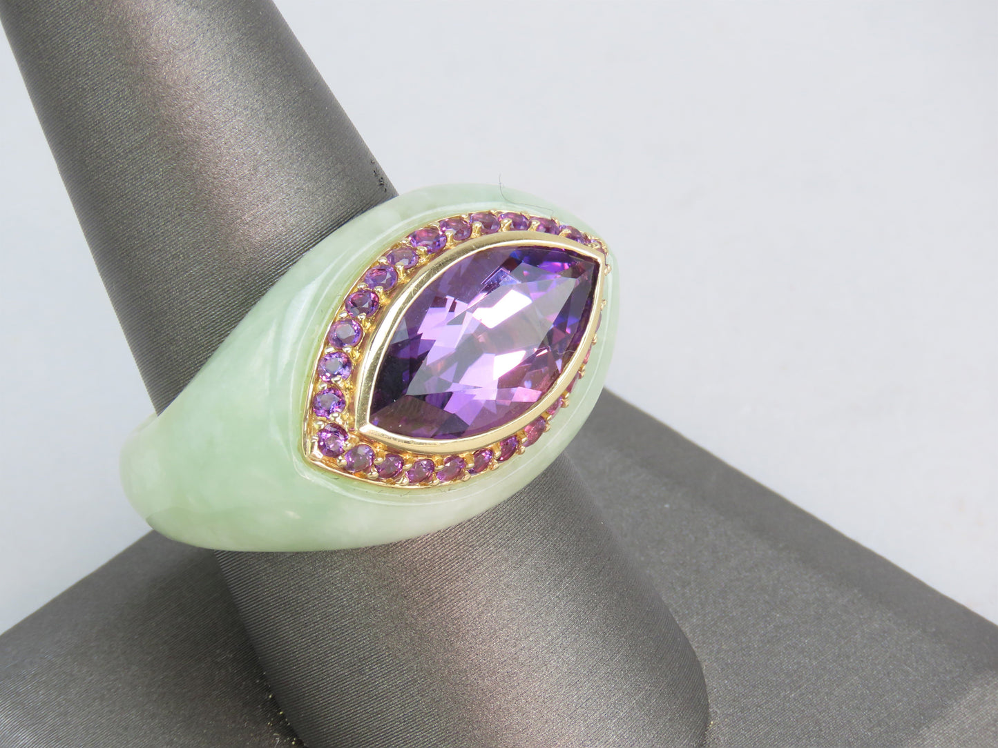 Fabulous Modern 14K Gold Chinese Jade Amethyst Ring Size 9