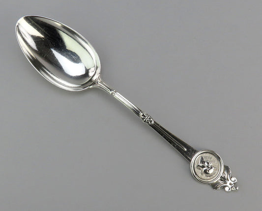 Gorham Medallion pattern Sterling Silver Large Serving Spoon Crisp