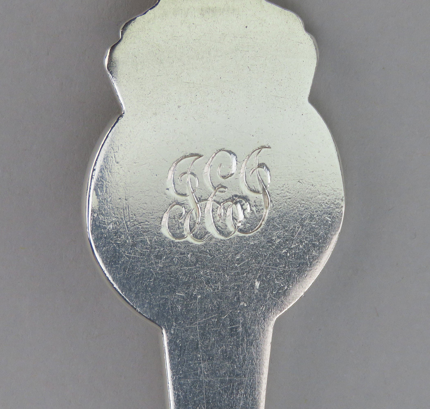 Gorham Medallion pattern Sterling Silver Large Serving Spoon Crisp