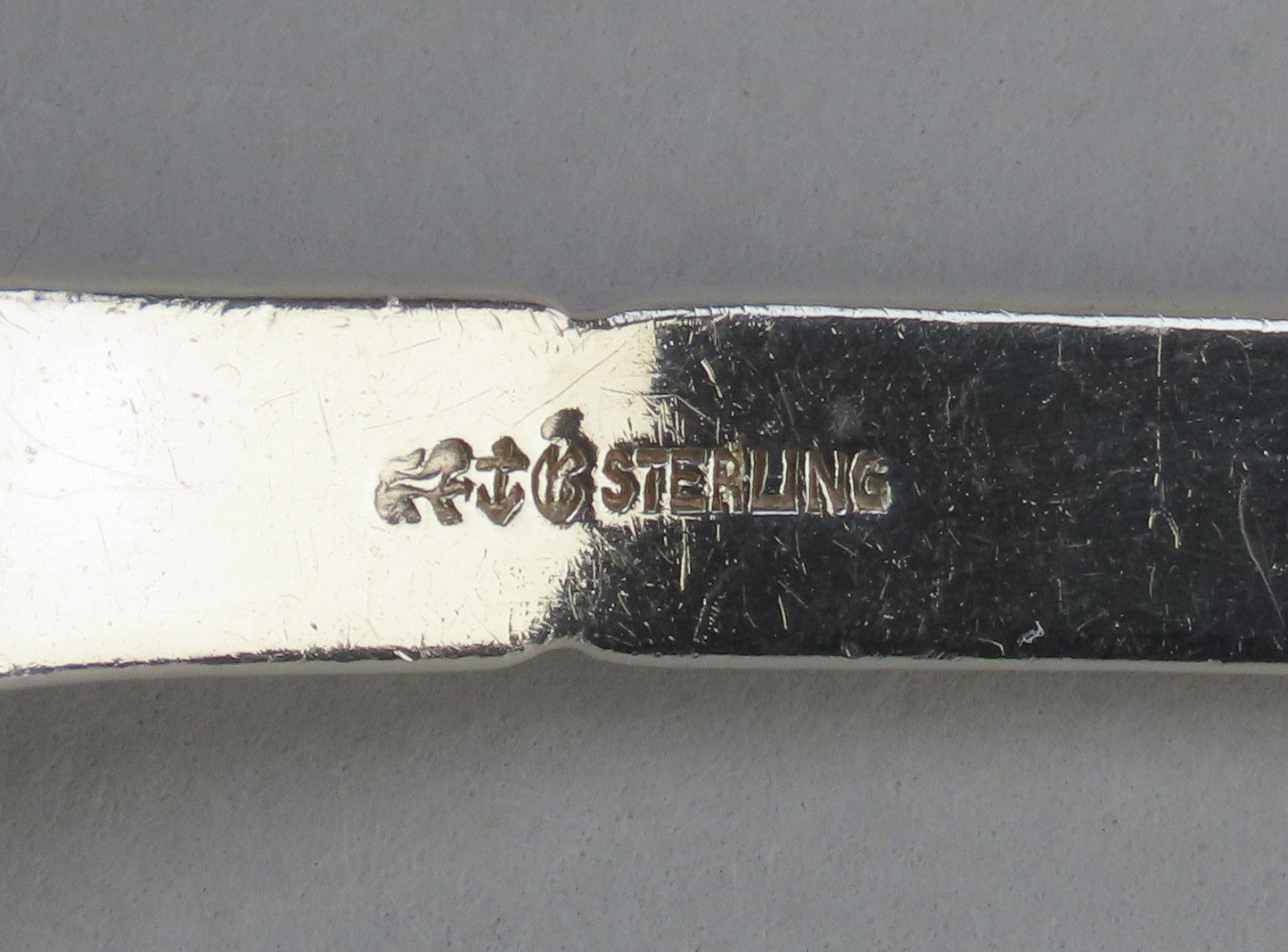 Gorham Medallion pattern Sterling Silver Large Serving Spoon Crisp