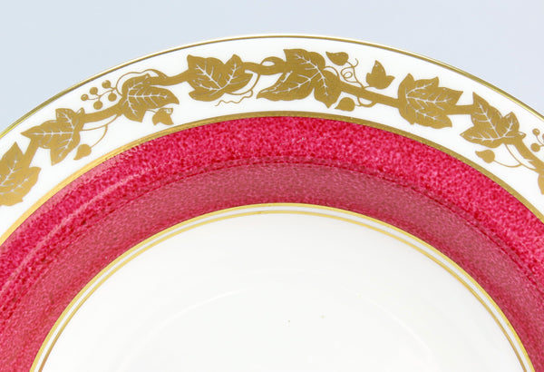 12 Wedgwood Whitehall W3994 Powder Ruby Bone China Rim Soup Bowls 8"