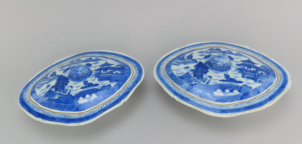 Lovely Antique 1800s Pair Chinese Canton Porcelain Covered Entree Dishes