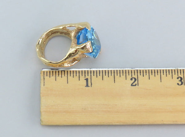 Eye-catching 14k Yellow Gold ~28ct Pear Teardrop Blue Topaz Cocktail Ring