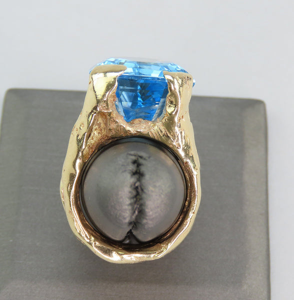 Eye-catching 14k Yellow Gold ~28ct Pear Teardrop Blue Topaz Cocktail Ring