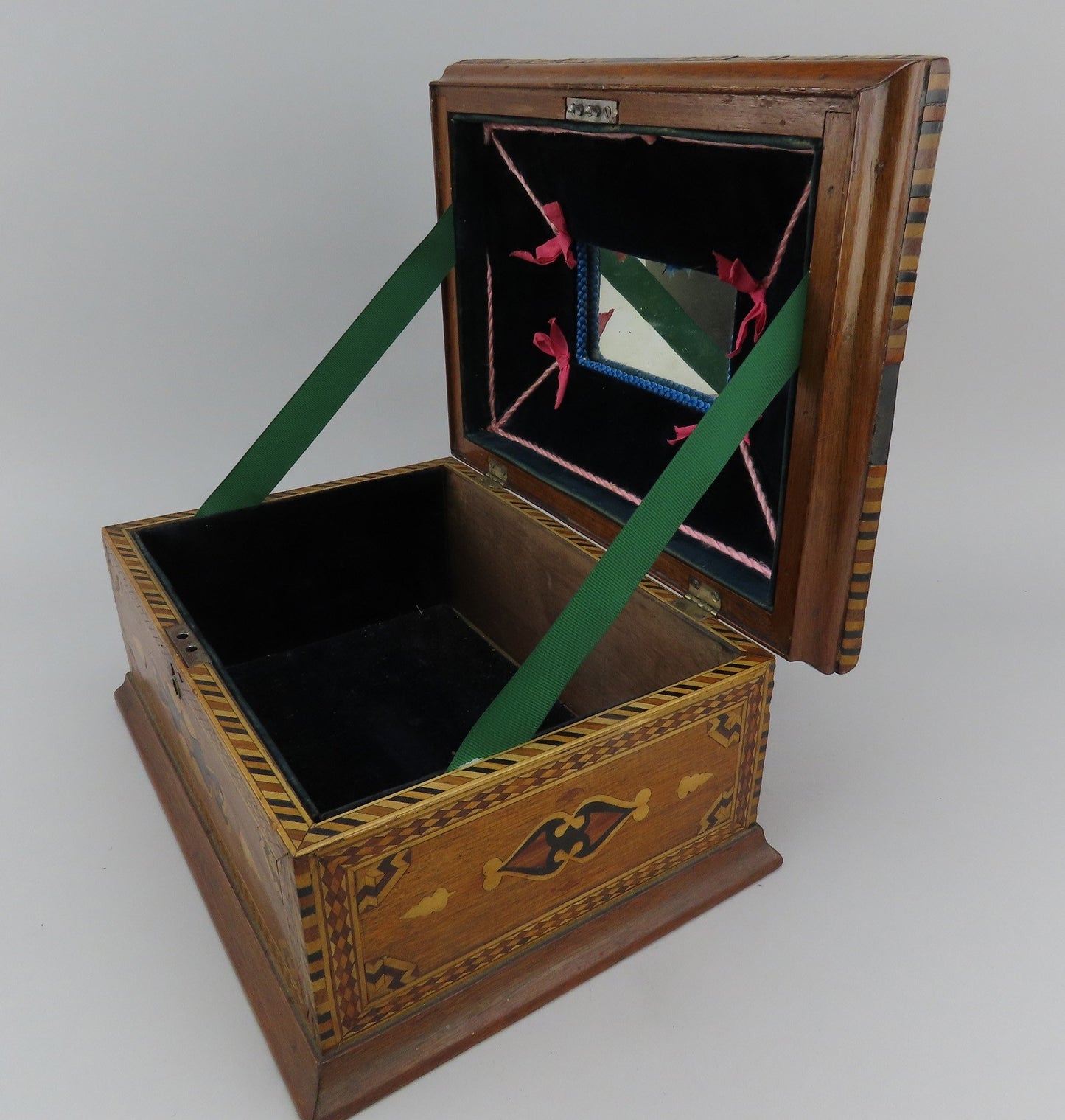 c1860s Rare Marquetry Inlay Sailor's Box Ditty Box Sewing Box w Interior Tray