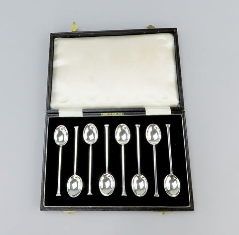 1957 Elegant Set 8 English Sterling Silver Demitasse Spoons No Mono w/ Box