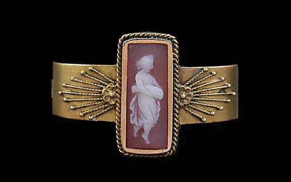 Victorian Etruscan Revival 14k Gold Classical Hardstone Cameo of a Woman Pin
