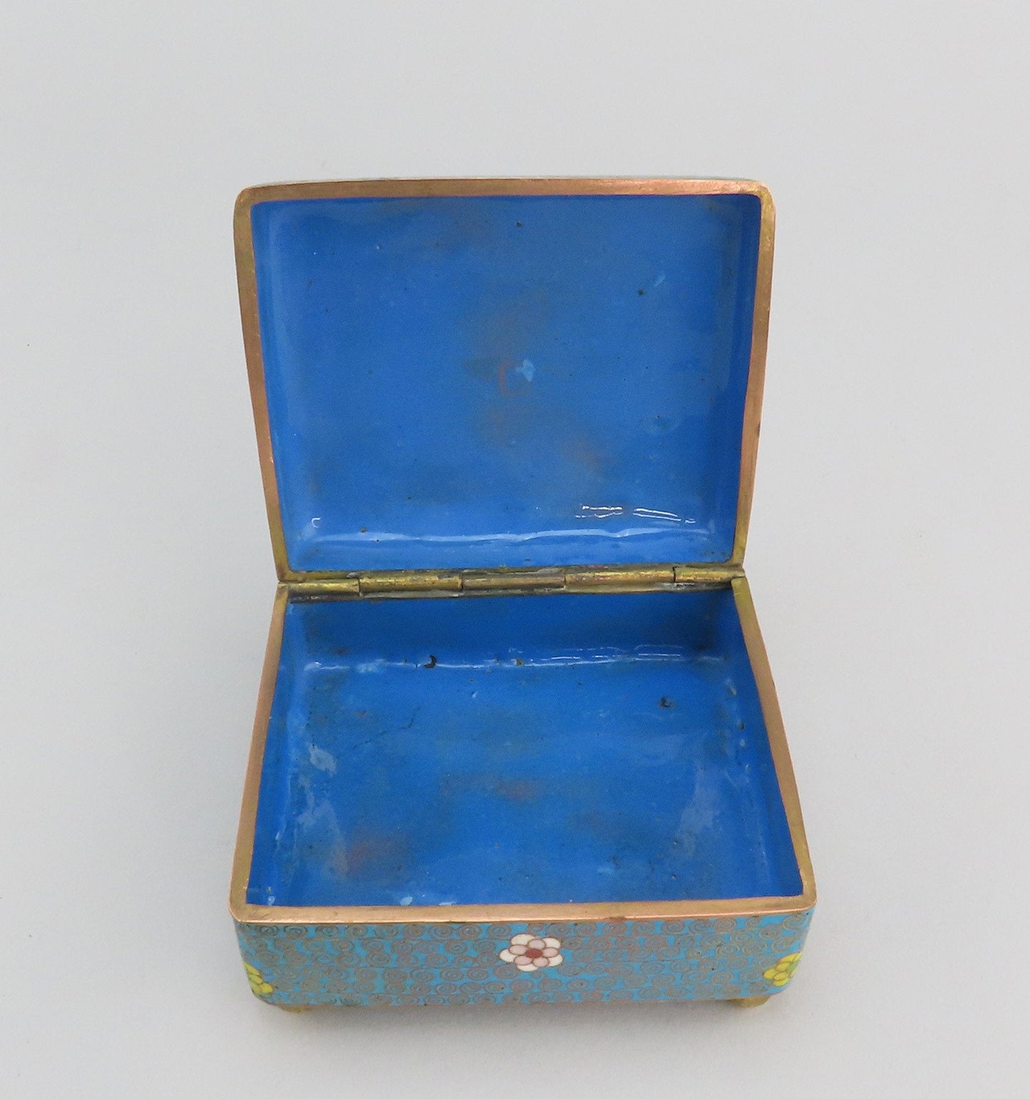c1890 Chinese Cloisonné Box Blue w/ Flowers Carved Soapstone Top 3 1/2" Long