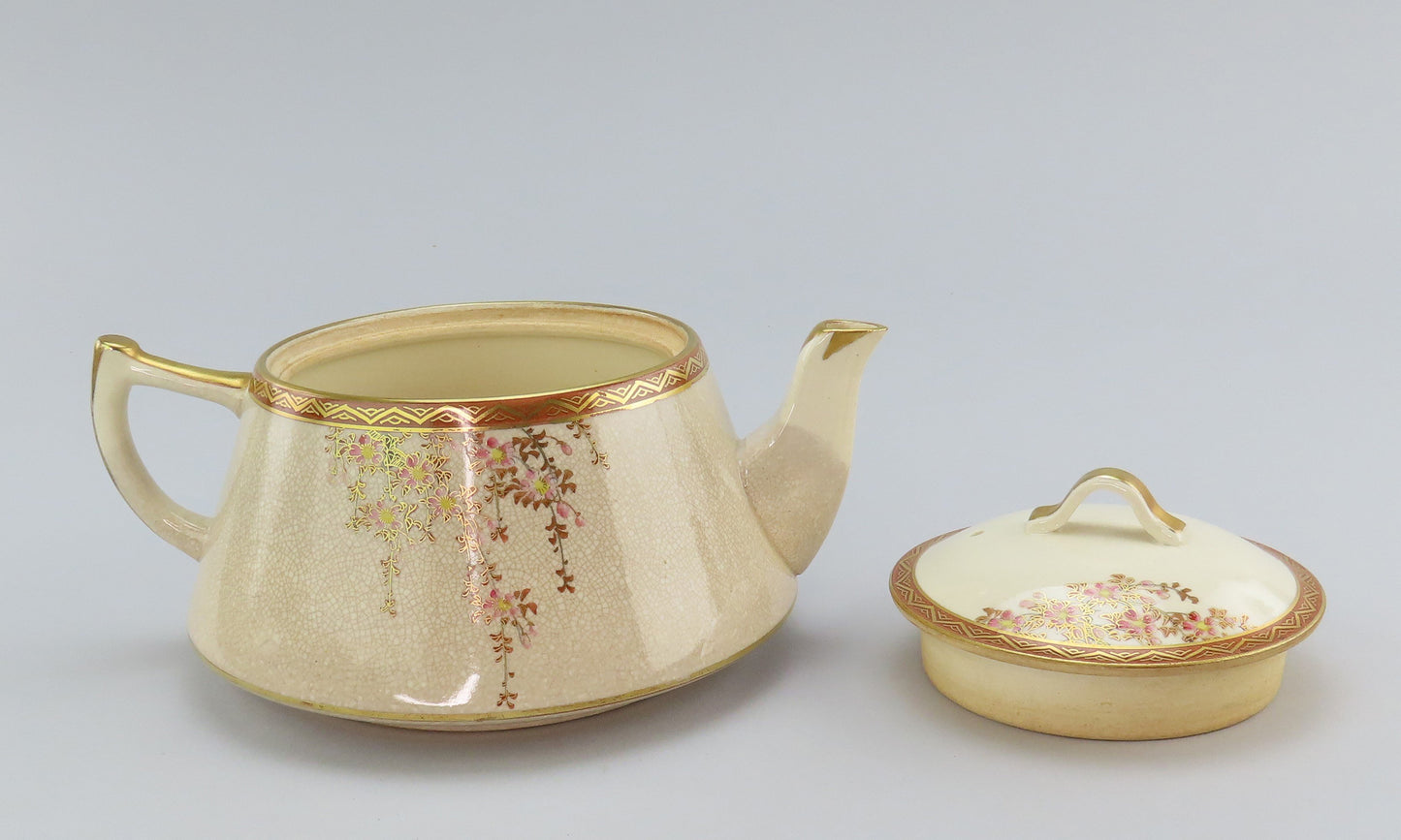 Lovely 21 Piece Japanese Satsuma Tea Set Service for 6 Cherry Blossoms