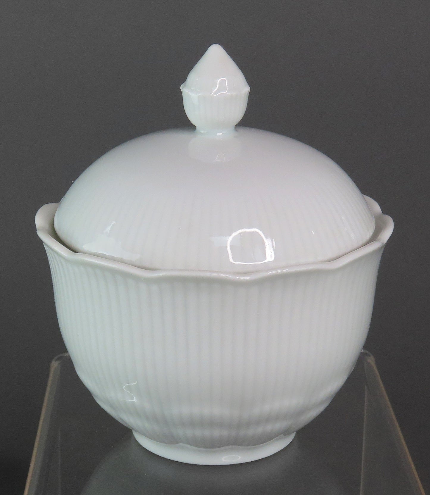 Great Kaiser Romantica White Porcelain Sugar Bowl and Creamer Pair