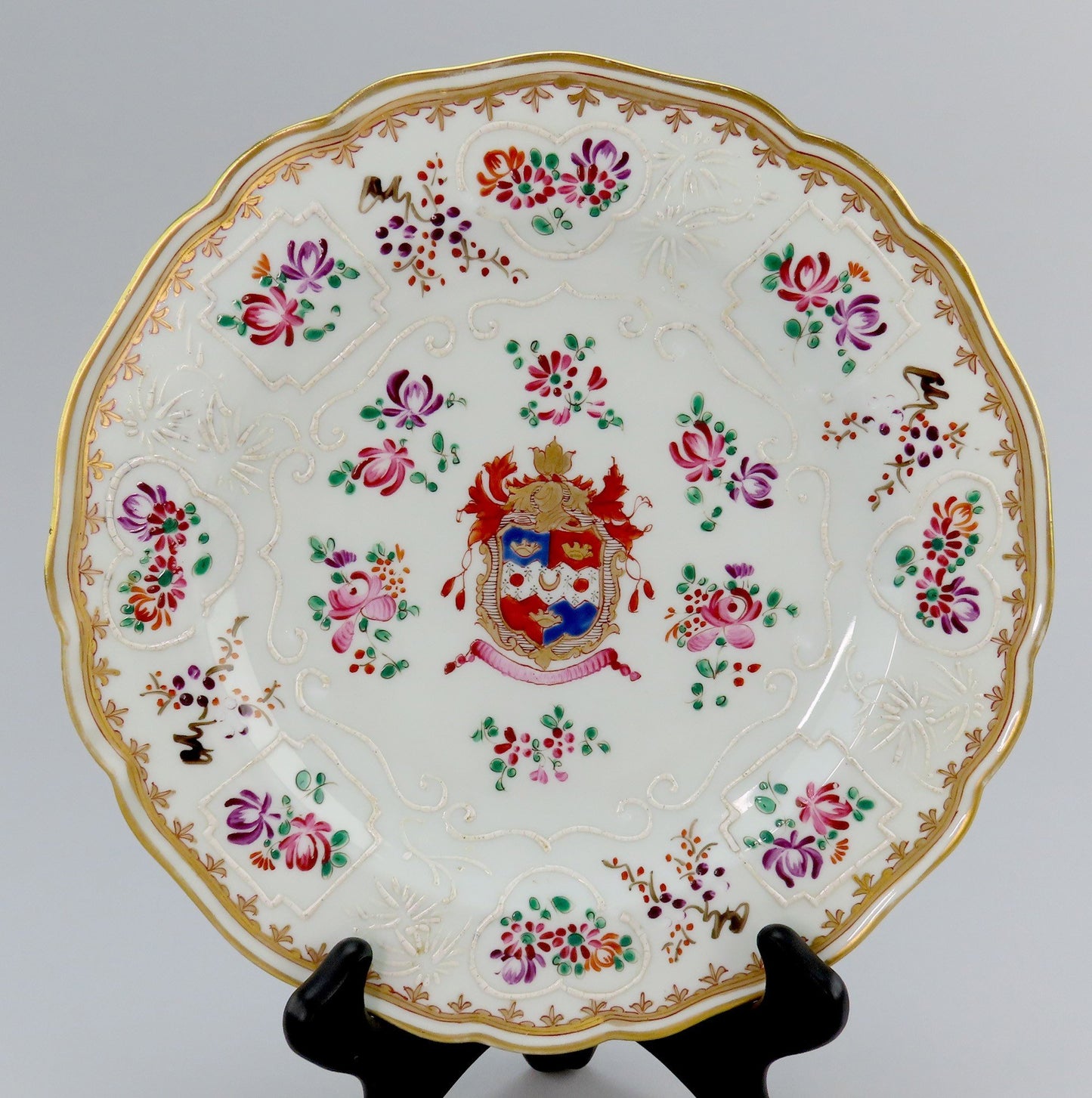 Pretty Set 6 Antique Samson French Porcelain Armorial Crest Floral Lunch Plates