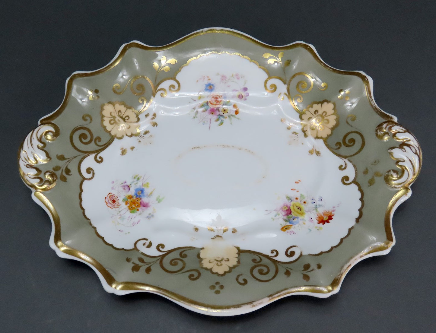 Nice c1840s English Staffordshire Davenport Green Floral Small Serving Platter