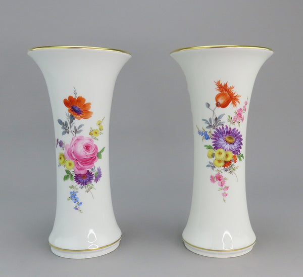 Lovely Pair Meissen Hand Painted Floral Flowers Gilt Rim Trumpet Vases