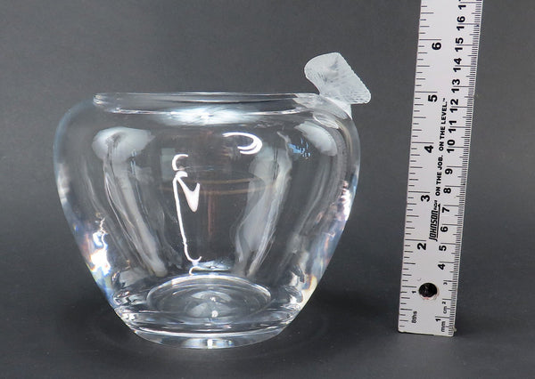 Lovely Contemporary Glass Vase w Frosted Leaf Design