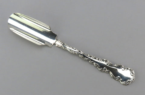 Fabulous Whiting Louis XV Sterling Silver Cheese Scoop 6 1/4 Inches