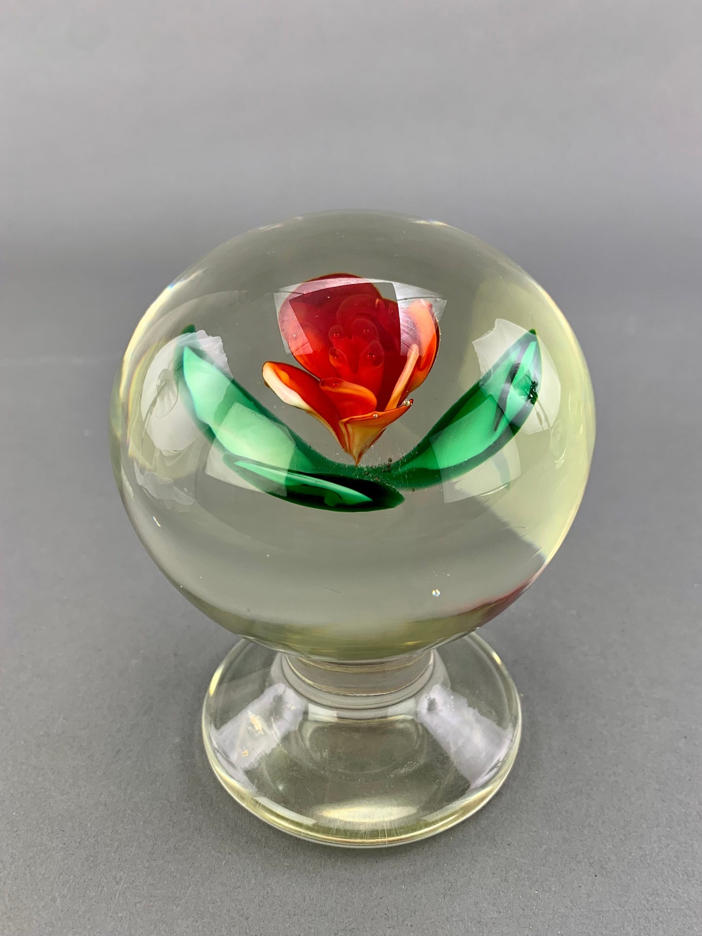 Nice Hand-Blown Tall Pedestal Paperwight Red Rose Design