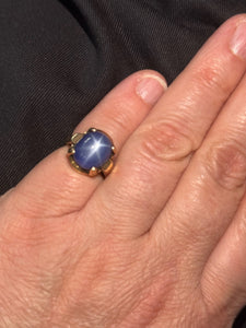 10K Yellow Gold and Synthetic Star Sapphire Ring Size 4 1/4