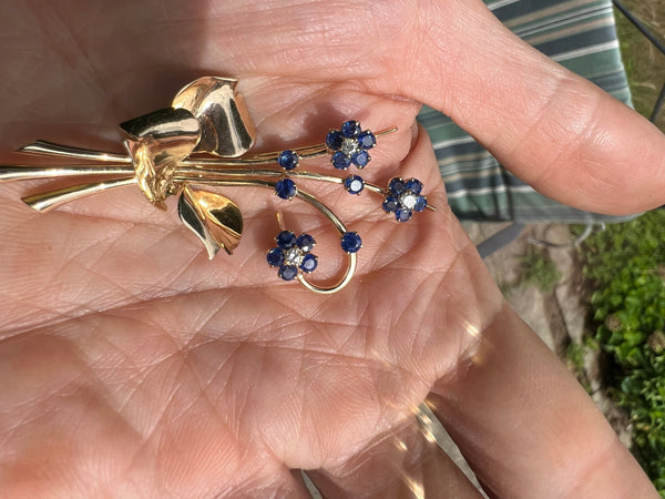 Fabulous Vintage 14k Yellow Gold Diamond and Sapphire Floral Pin