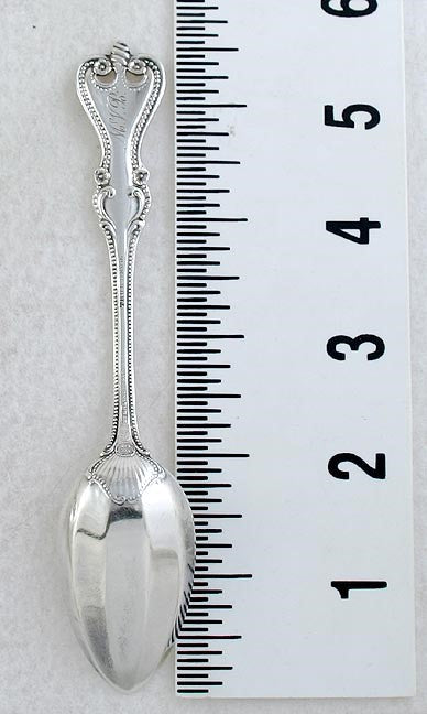 6 Fine Towle Sterling Silver Old Colonial Teaspoons