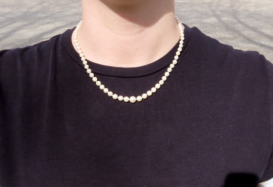 Classic Single Strand Graduated Pearl Necklace w Sterling Silver Clasp
