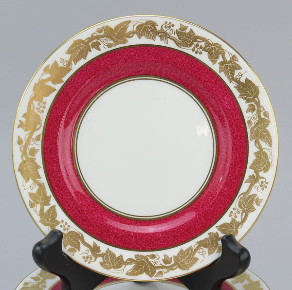 15 pc Wedgwood Whitehall W3994 Powder Ruby Bone China Bread Plates 6"