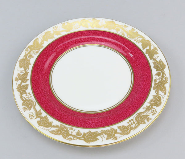 15 pc Wedgwood Whitehall W3994 Powder Ruby Bone China Bread Plates 6"