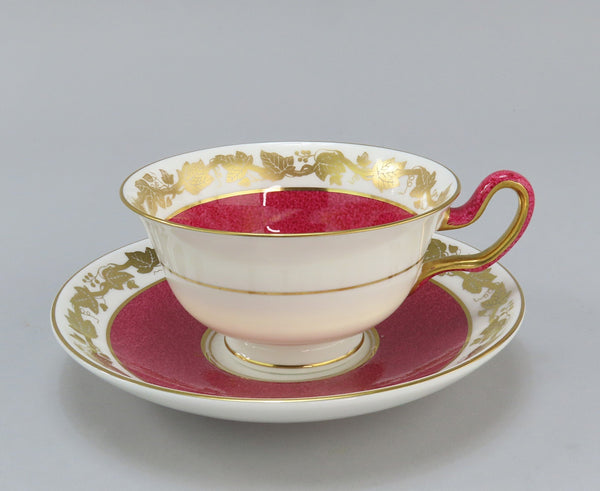 12 Wedgwood Whitehall W3994 Powder Ruby Bone China Teacups and Saucers