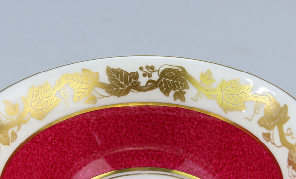 12 Wedgwood Whitehall W3994 Powder Ruby Bone China Teacups and Saucers