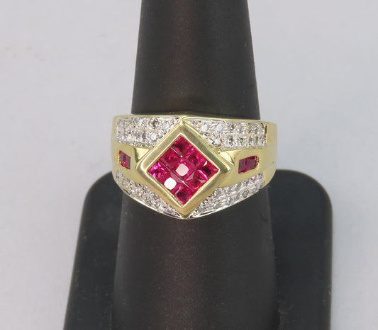 Stunning 14k Yellow Gold ~.36ct Ruby ~.25ct Diamond Ring