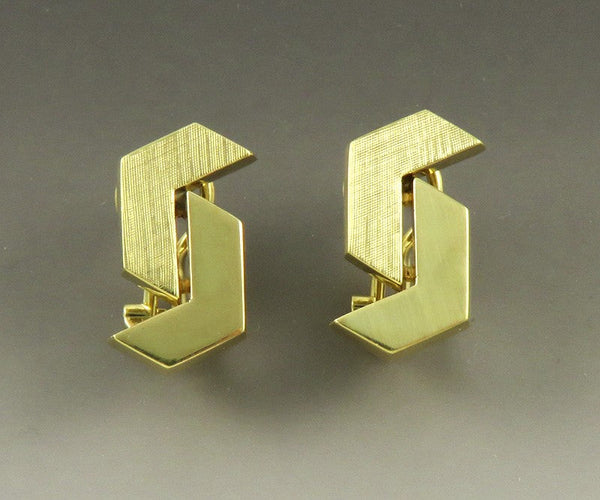 Beautiful 14K Yellow Gold Stud Earrings Omega Backings