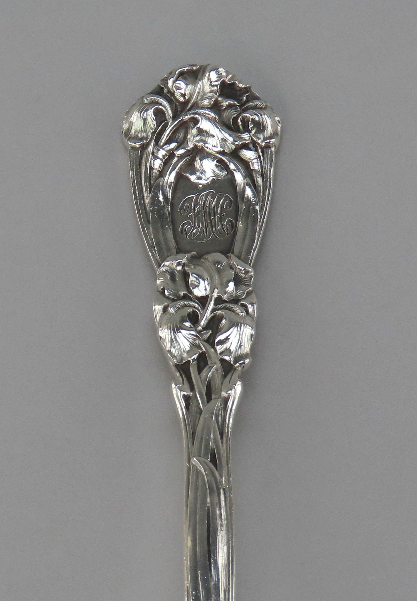 Lovely Durgin Iris Sterling Silver Asparagus Server 9 3/4 inches