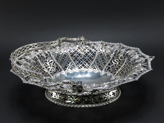 Elegant 1767 English Sterling Silver Large Basket Pierced Latticework Wolf Crest